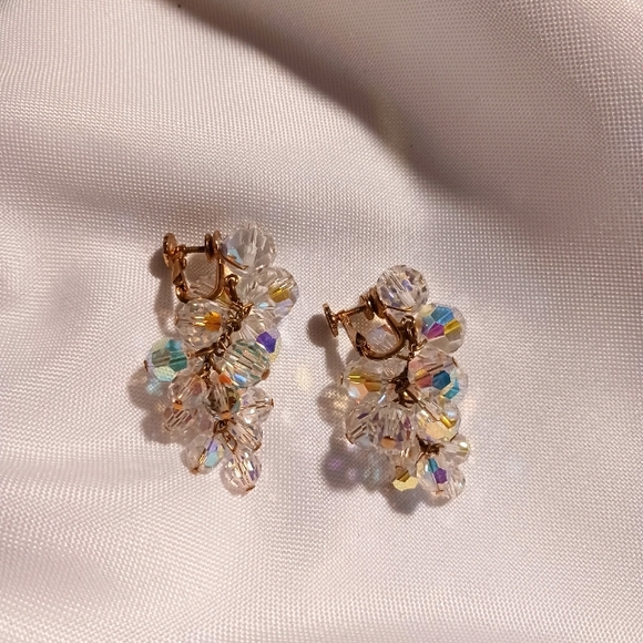 Auora Borealis PAT 24005 Twist Back Earrings - Picture 5 of 5